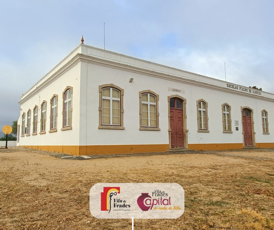 Limpeza e Manutenção do Espaço Exterior da Escola Fialho de Almeida