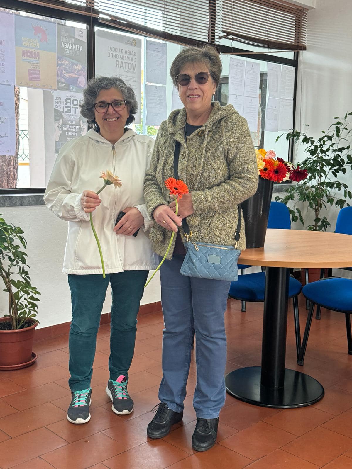 Dia Internacional da Mulher 2024 | Entrega de Flores