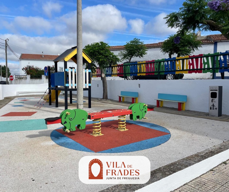 Manutenção do Parque Infantil Manutenção do Parque Infantil