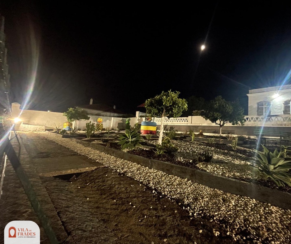 Reforço de Iluminação na Escola Fialho de Almeida